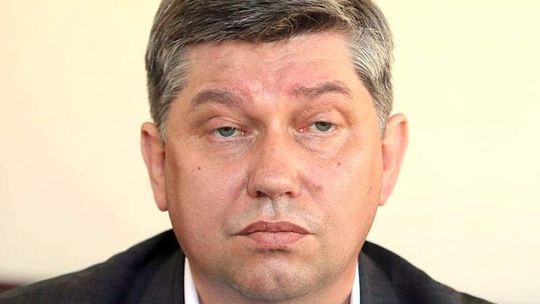 Burmistrz zwolnił dyrektora, gdy ten czekał na wizytę lekarską