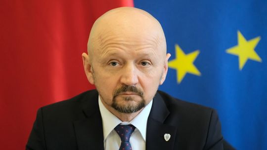 Bury podsumowuje rok w Senacie: „mówiłem, że będę politykiem niezależnym. Dobrze się wywiązałem”