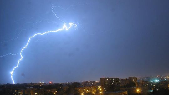 Burza nad Lublinem. Grzmiało, lało, ale strat jest niewiele (zdjęcia, wideo)