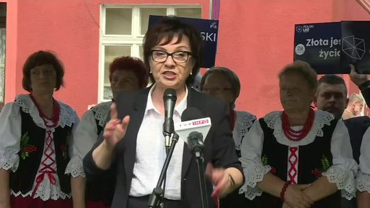 Burza po słowach Marszałek Sejmu. Kto nie głosuje na PiS, powinien zrezygnować z 500 plus?