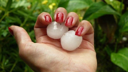 Burza w pobliżu Lublina: \"Rozpętało się piekło\". Spadł ogromny grad (zdjęcia)