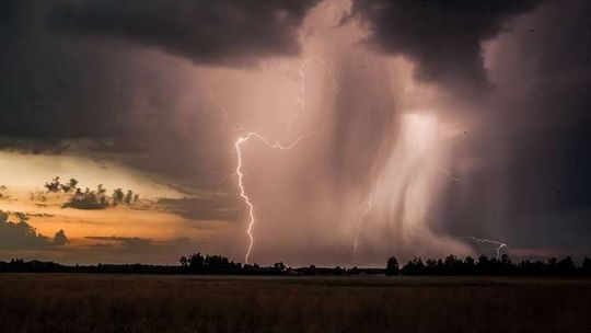 Burze nad woj. lubelskim. Zobacz wideo