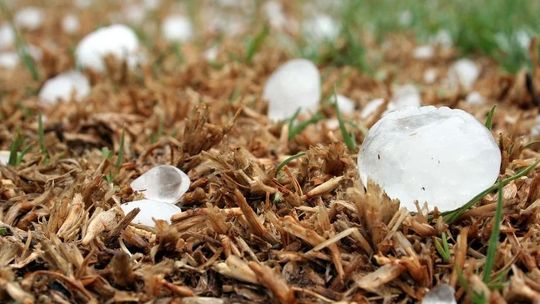 Burze z gradem nad woj. lubelskim. Prognoza pogody