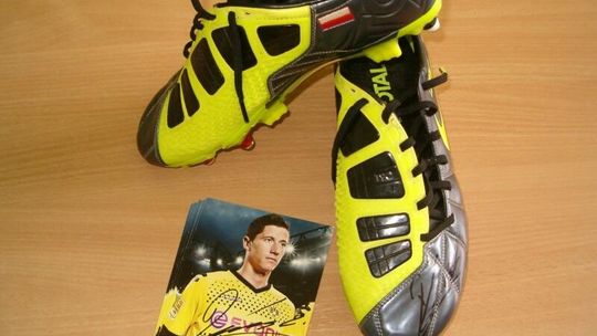 Buty Roberta Lewandowskiego na aukcji