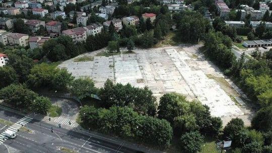 Była fabryka, będą bloki. Ale nie tak wysokie, jak na początku chciał inwestor