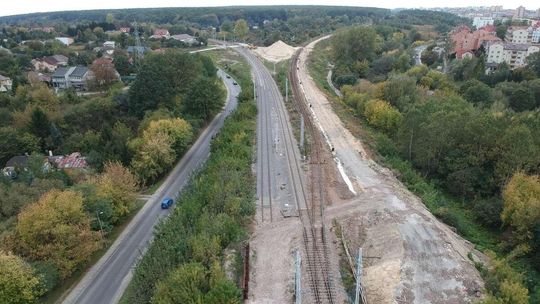 Byli najtańsi, rozgrzebali tory i uciekli z placu budowy. Zaskakujące oświadczenie kolejarzy