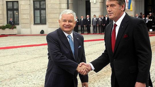 Leonid Kuczma, Wiktor Juszczenko i Petro Poroszenko zrezygnowali z Orderu Orła Białego po decyzji Karola Nawrockiego o odebraniu odznaczenia Wołodymyrowi Zełenskiemu.