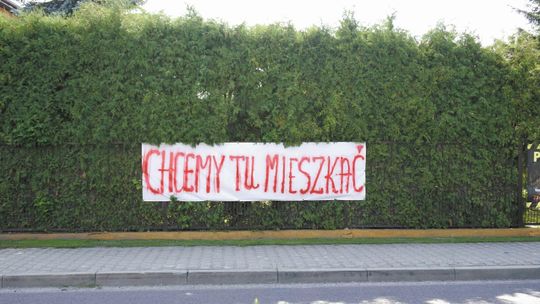 "Byliśmy tutaj zawsze". Dlaczego protestują przeciwko planom budowy szybkich kolei?