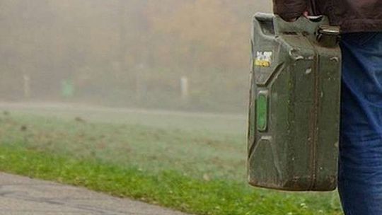 Były ksiądz kradł paliwo. Dostał trzy lata więzienia. "Beznadzieja pchnęła mnie do tych czynów"