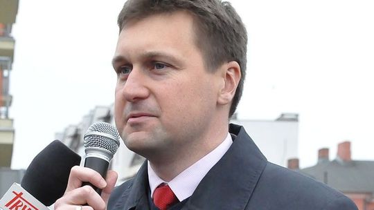 Były poseł PiS tylko 18 dni był prezesem zakładów zbrojeniowych w Dęblinie. Dostanie odprawę?