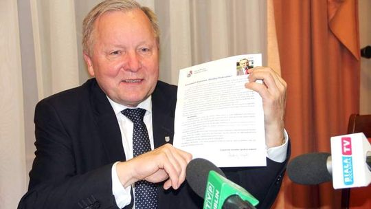 Były prezydent rozlicza nowego. "Muszę reagować"