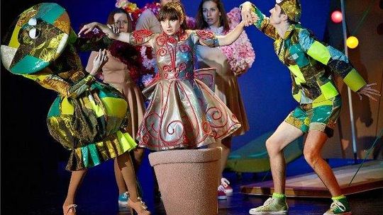 Calineczka w Andersenie