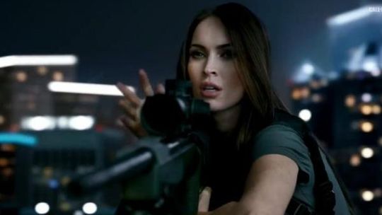 Call of Duty: Ghosts. Megan Fox i kosmici (wideo)