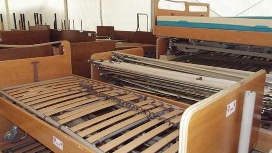 Caritas dostał ponad 60 łóżek od Szwajcarów