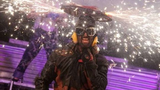 Carnaval Sztukmistrzów na półmetku. Burnt Out Punks na pl. Zamkowym (zdjęcia, program)