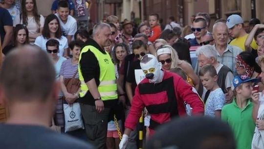 Carnaval Sztukmistrzów. Program na niedzielę, opis wydarzeń