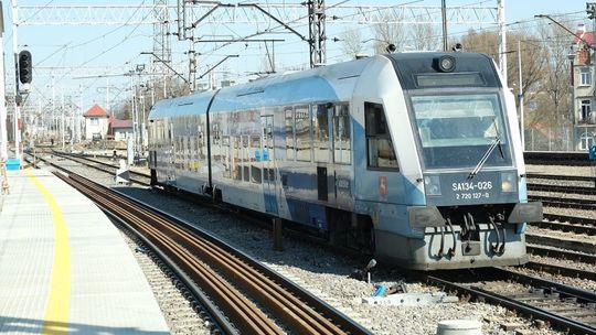 CBA przyszło do kolejarzy. Chodzi o linię do Warszawy na odcinku między Lublinem a Dęblinem