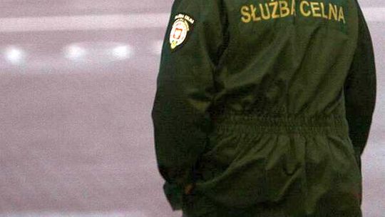 CBA zatrzymało celnika. Kilkadziesiąt tysięcy łapówki