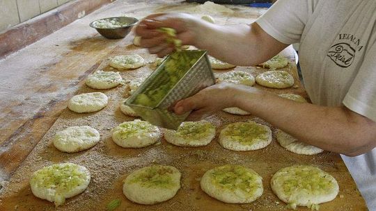 Cebularz lubelski chroniony w UE. Do rejestracji produktu brakuje niewiele