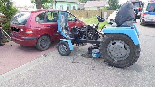 Cegielnia: Ciągnik zderzył się z samochodem