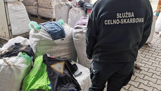 Celnicy trafili na bieliznę znanych marek. Prosto z Bangladeszu 