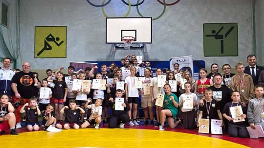 Cement Gryf Chełm pierwszy w klasyfikacji drużynowej mistrzostw dzieci i młodziczek