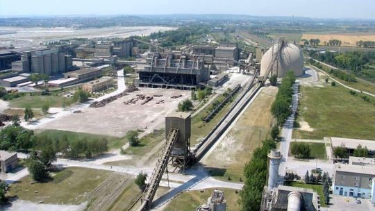 Cementownia "Chełm". Tony śmieci pracują na cement