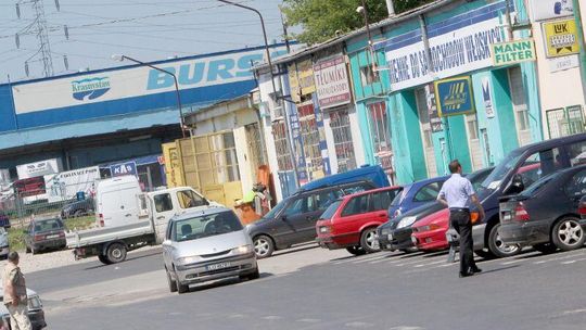 Centrum motoryzacyjne w Olimpie do wyburzenia. Będzie multipleks