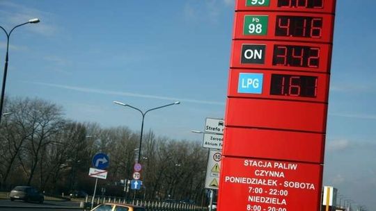 Ceny paliw rekordowo niskie, a ma być jeszcze taniej