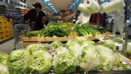 Ceny rosną. Święta w tym roku będą wyjątkowo drogie. Co się stanie po nowym roku?