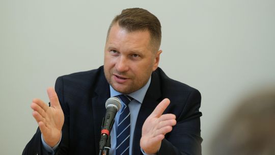 Chcą postawić Przemysława Czarnka przed sądem. Pieniądze na prawnika zebrali w internecie