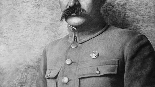 Chcą powrotu pomnika Marszałka Józefa Piłsudskiego