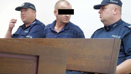 Chciał zabić żonę, zranił nożem policjanta