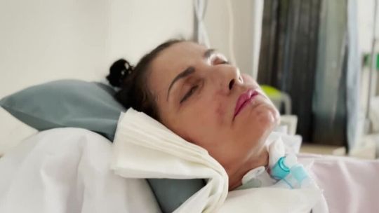 Chciała wstawić implanty. Nie wybudziła się ze śpiączki. "Trwałe uszkodzenie mózgu"