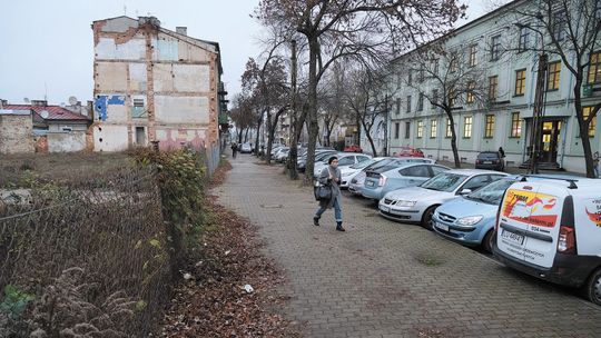 Chcieli kwiatów na 1 Maja, ale urzędnicy zdecydowali i nic tam nie zakwitnie