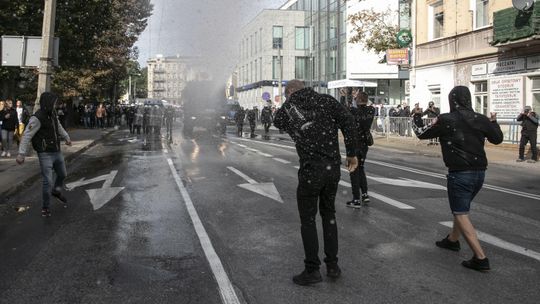 Chcieli siłą zatrzymać Marsz Równości w Lublinie. Siedem osób stanie przed sądem