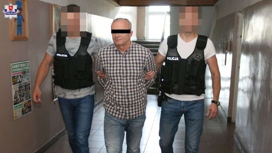Chcieli wyrwać bankomat ze ściany w Lublinie. Wpadł 55-latek