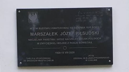 Chełm: Minister odsłonił tablicę na domu, w którym przed bitwą odpoczywał Józef Piłsudski