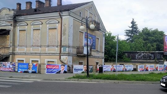 Chełm: Na płocie wiszą wszyscy, ale nikt nie płaci