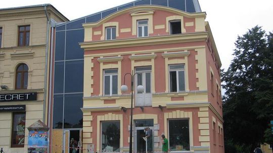 Chełm: Nietypowa przebudowa kamienicy budzi kontrowersje