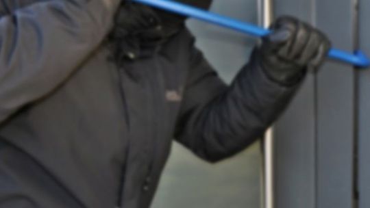 Chełm: Rodzina w szoku. Siedzieli w domu, kiedy do środka wpakował się złodziej