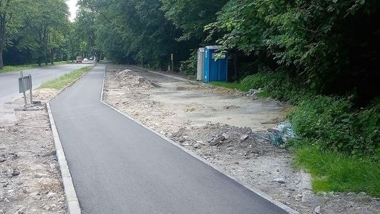 Chełm: Ścieżka zabrała parking. Będzie ciasno kierowcom i rowerzystom