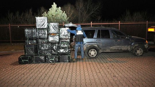Chełm. Specjalne skrytki w samochodach. Gang przemytników rozbity