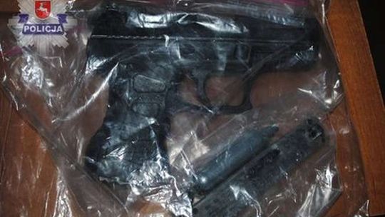 Chełm: Strzelał z balkonu do ludzi