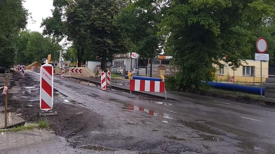 Chełm: Ul. Kolejowa doszczętnie rozkopana przy cmentarzu żydowskim. Są objazdy