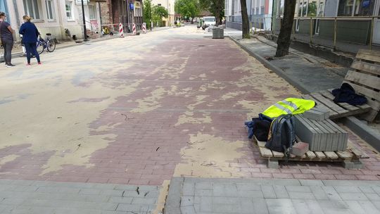 Chełm: Ulica Dreszera po remoncie. Jeszcze jej nie otworzyli, a już budzi emocje