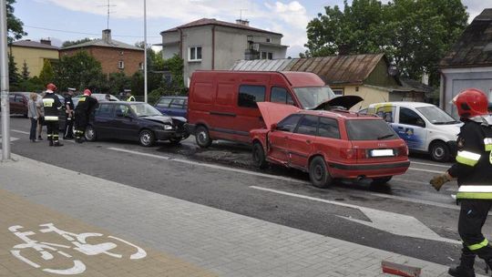 Chełm: Wypadek z udziałem sześciu samochodów