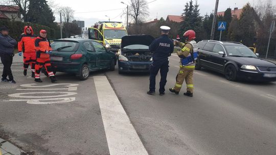 Chełm: Wypił kilka piw i rozbił auto na skrzyżowaniu. Miał już wyrok