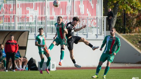Chełmianka ma pięć punktów zapasu, Hetman Zamość blisko czołówki. Wyniki i tabela Betclic III ligi