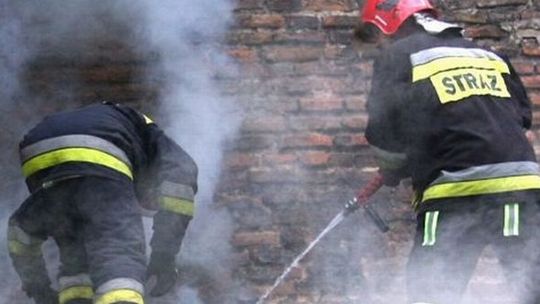 Chmiel: Pożar domu jednorodzinnego, 7 osób ewakuowanych
